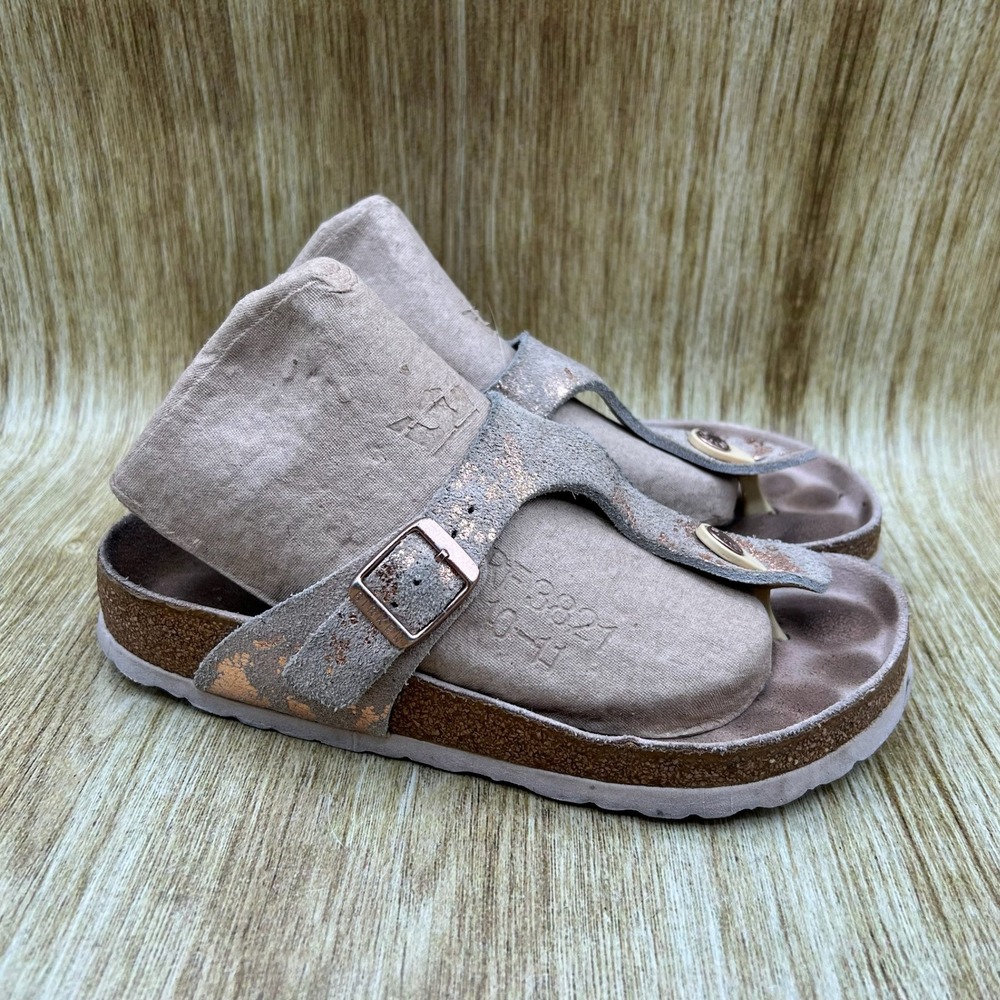 Birkenstock Gizeh Sandals Women's Size 5 EU 36 Beige Metallic Thong Casual‎